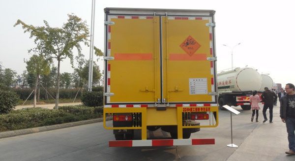 �����ƶ������屬���������䳵